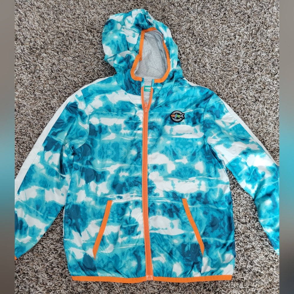 Boys size 6 lightweight rain/windbreaker jacket